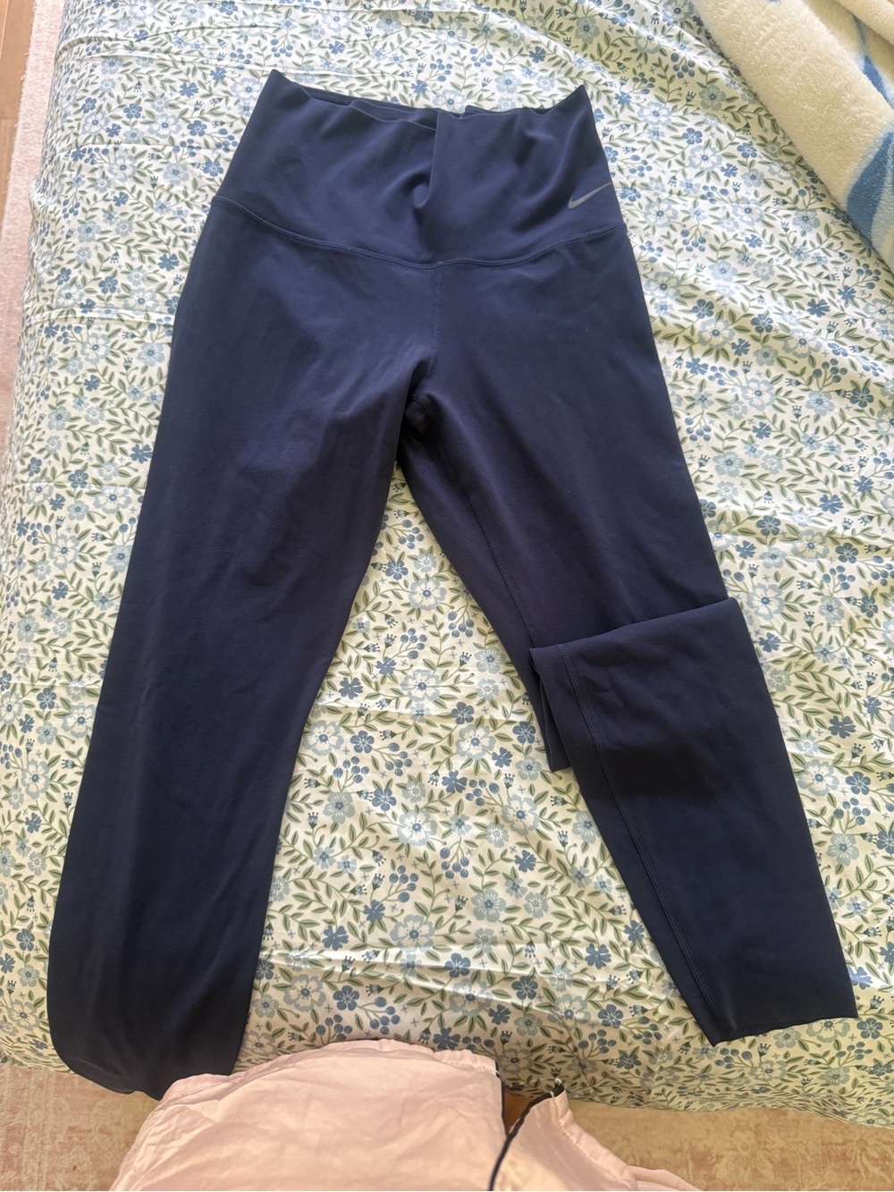 Nike Navy High-Rise Leggings